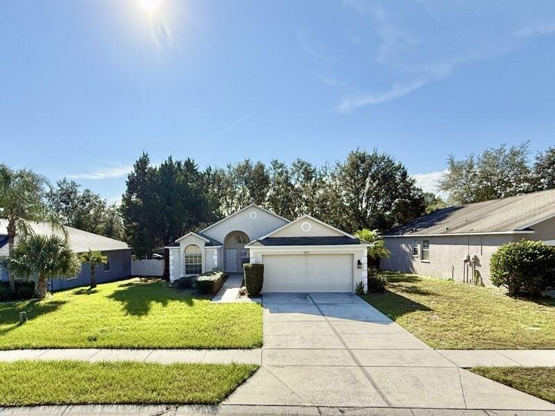 5431 Ayrshire Dr - Photo 2 of 50