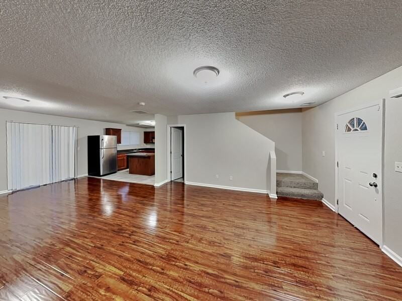 10007 Branley Oak Dr - Photo 3 of 17