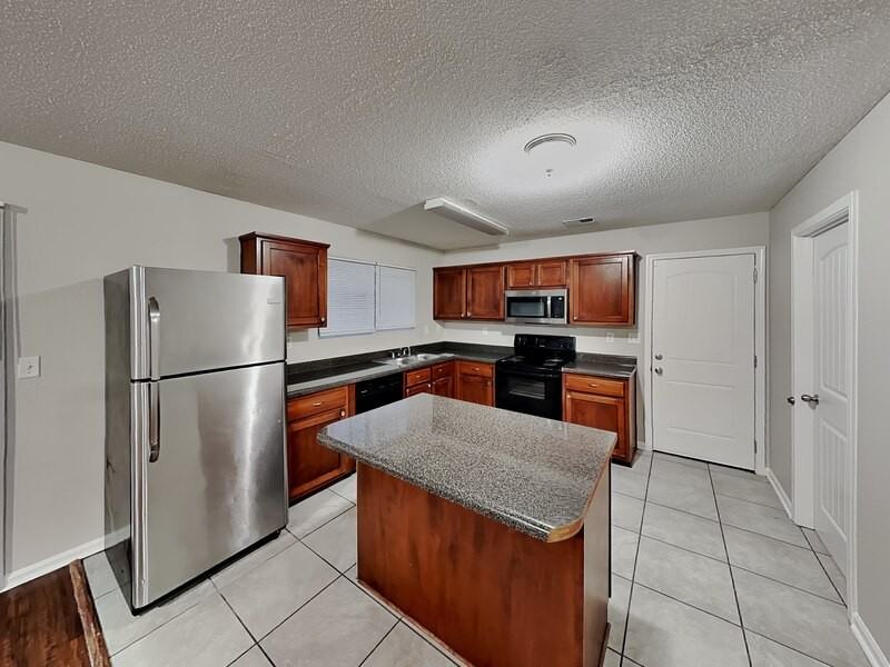 10007 Branley Oak Dr - Photo 6 of 17