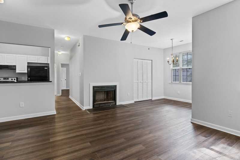 606 Moonglow Rd #201 - Photo 4 of 34