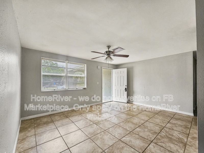 2216 Bishop Rd - Photo 3 of 24