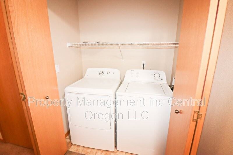 3041 Ne Canoe Ct - Photo 5 of 16