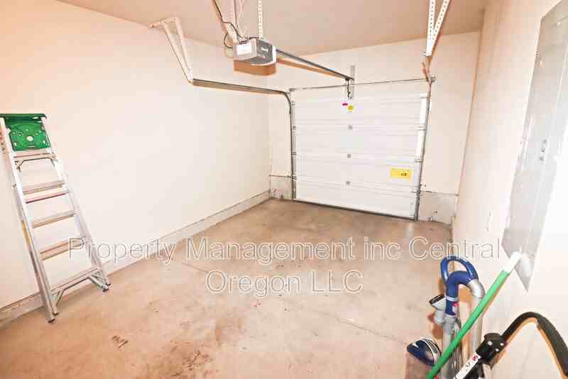 3041 Ne Canoe Ct - Photo 6 of 16