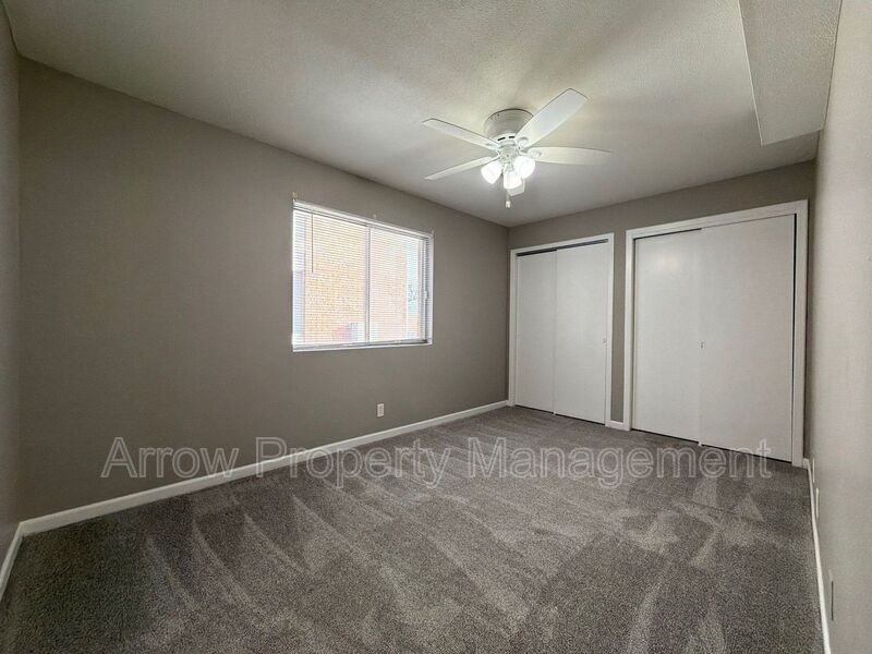 1111 E St #6 - Photo 5 of 8