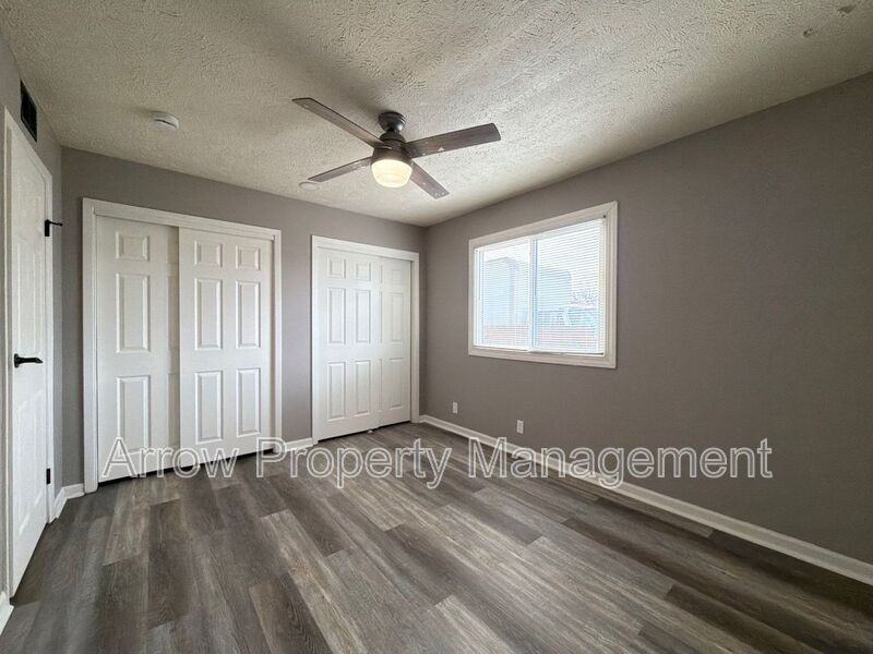 2110 J Street #2 - Photo 7 of 9