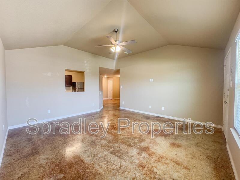 1013 Menard Ct Apt A - Photo 2 of 14