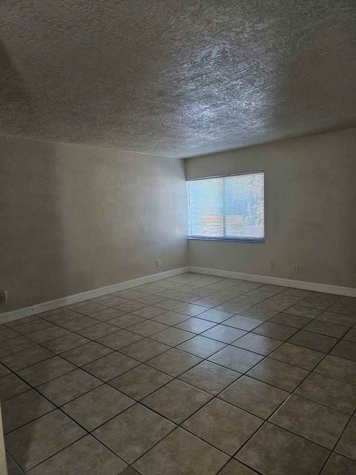 1224 South Palmetto Avenue #102 - Photo 4 of 22