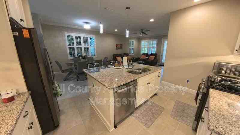 2268 Spring Lake Ct - Photo 7 of 37