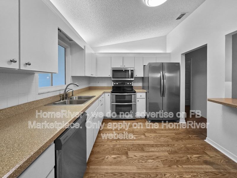 9461 Se 173rd Ln - Photo 5 of 23