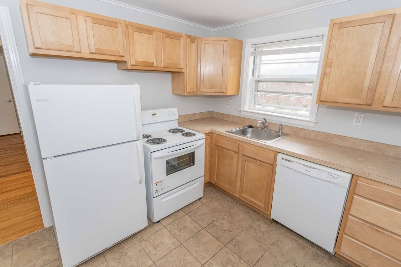 Boulevard & Vera - Photo 6 of 36