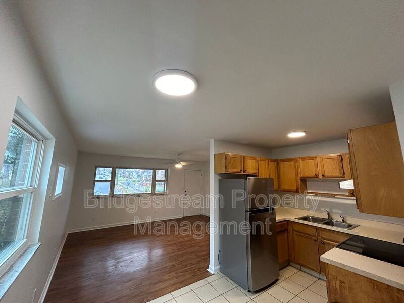 1519 Woodley Rd - Photo 3 of 11