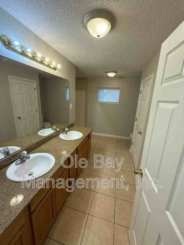 7225 Bay Road - Photo 3 of 9