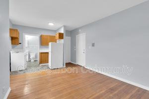 featured image of 131 Allen St #7