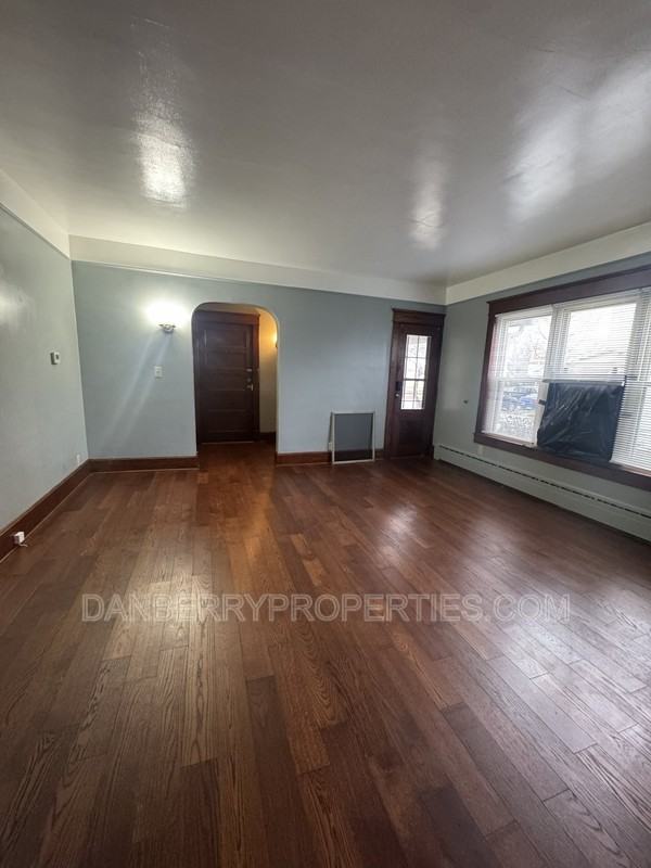 717 N Union St - Photo 4 of 12