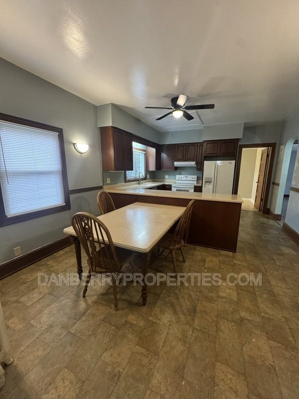 717 N Union St - Photo 5 of 12