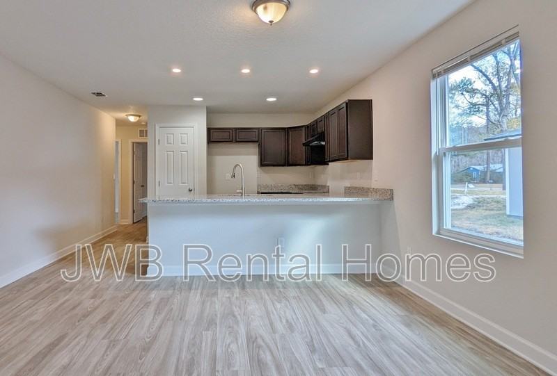 3337 Duane Avenue - Photo 4 of 8