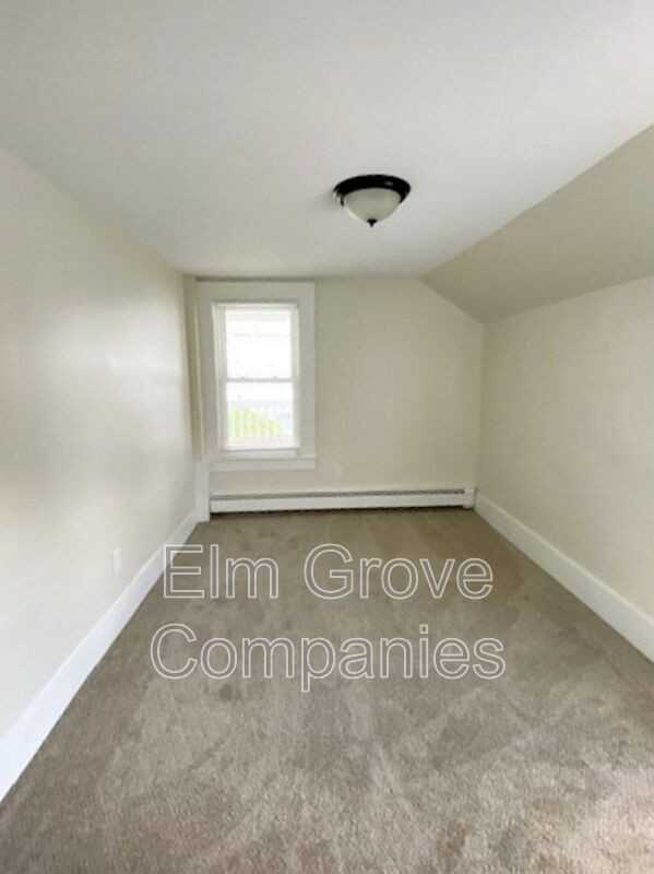 56 Pennacook St - Photo 5 of 7