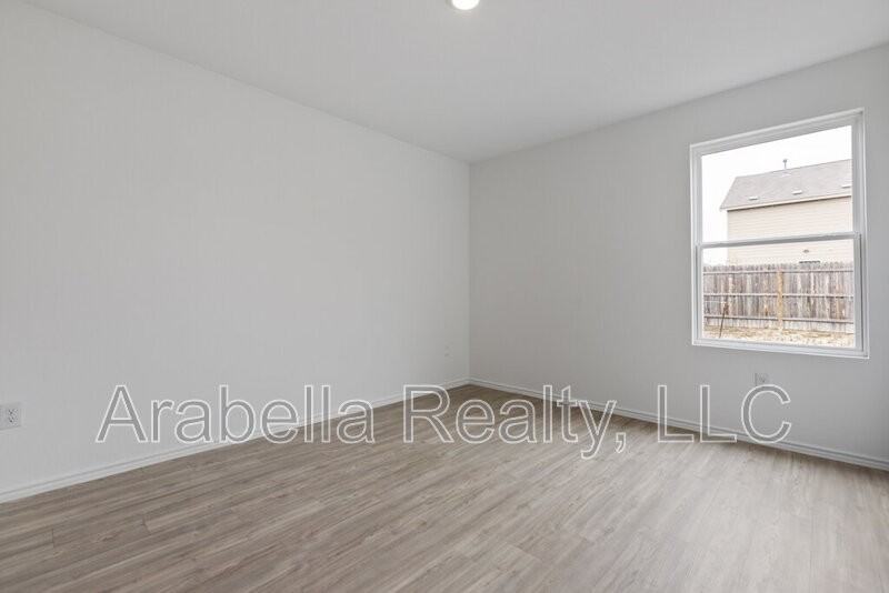 13823 Ostrich Run - Photo 7 of 17