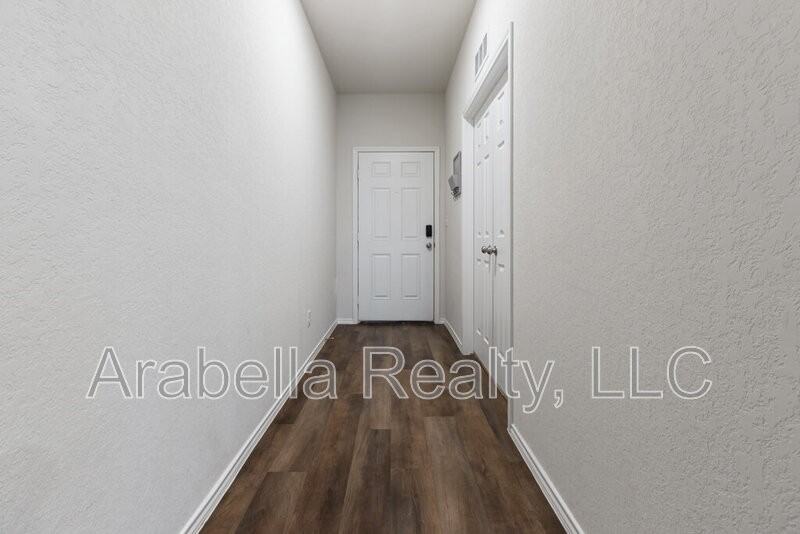 440 Lynwood Gold - Photo 3 of 27