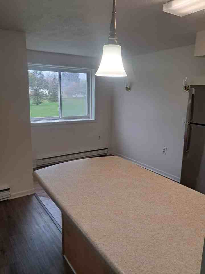 Maple Knoll Apartments - Photo 3 of 8