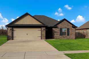 802 Southwest Cabriolet Street - Photo 1 of 1