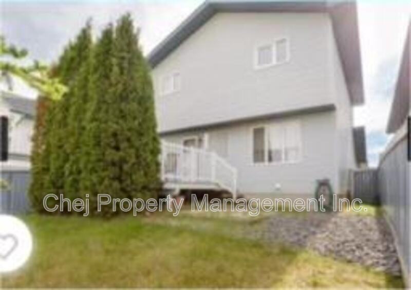 838 118a Street NW - Photo 4 of 8