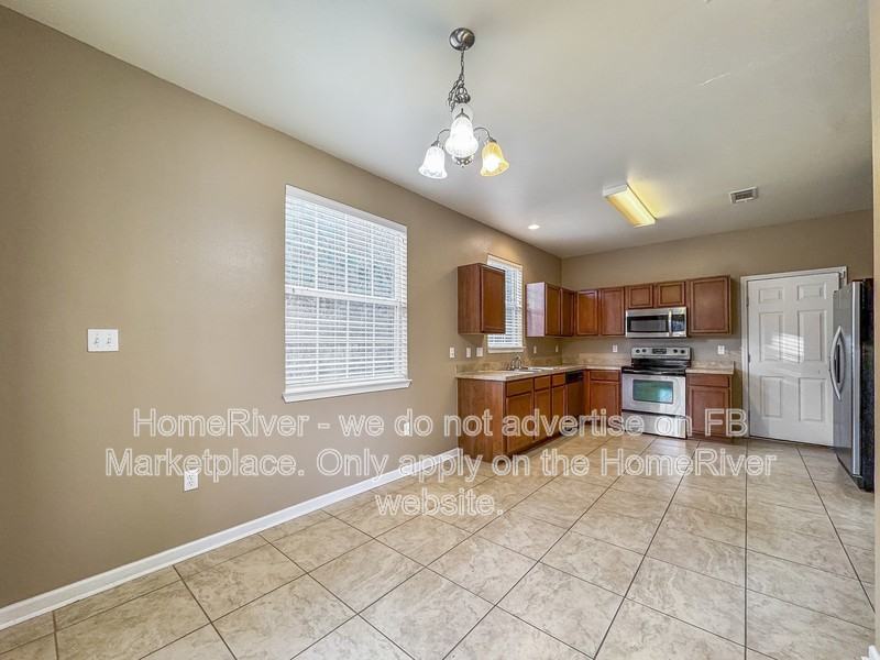 417 Peoria Boulevard - Photo 6 of 27