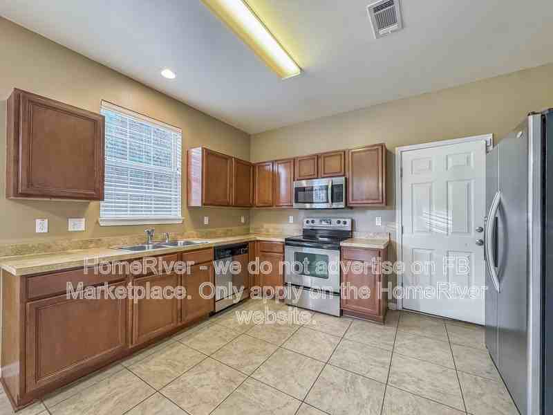 417 Peoria Boulevard - Photo 7 of 27