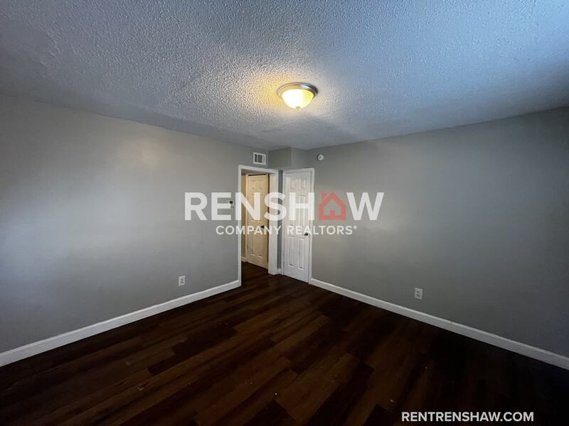 877 Polk Ave #1 - Photo 3 of 11