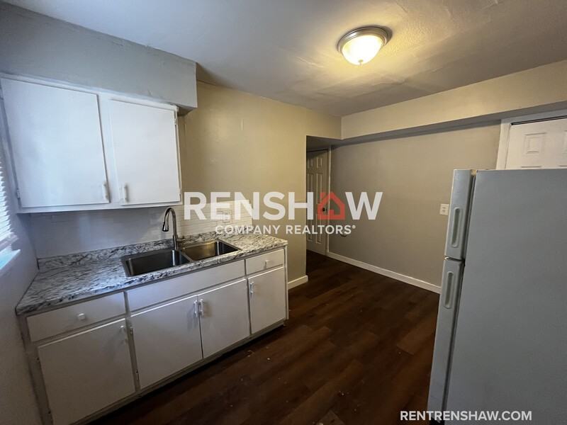 877 Polk Ave #1 - Photo 7 of 11