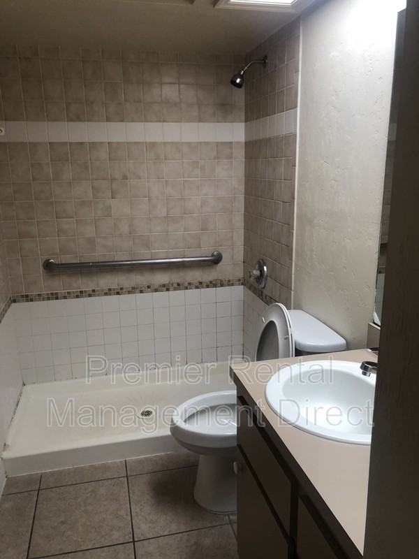 1306 Shady Ter #1 - Photo 5 of 6