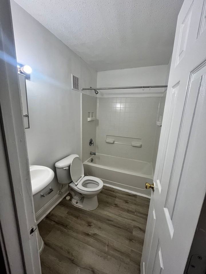 1187 Edna Pl - Photo 7 of 8