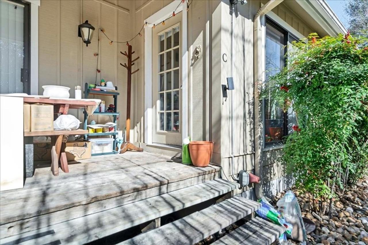 2904 Pearl St #B - Photo 4 of 15