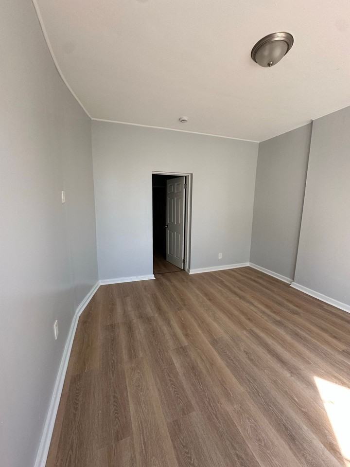 1101 Palisade Avenue - Photo 2 of 10