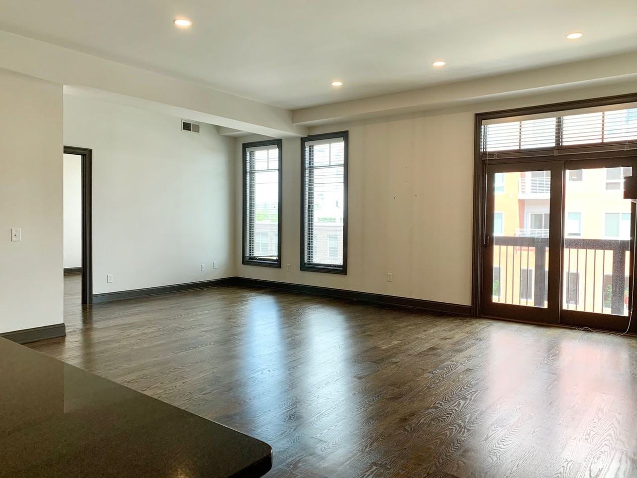 939res - Photo 4 of 50