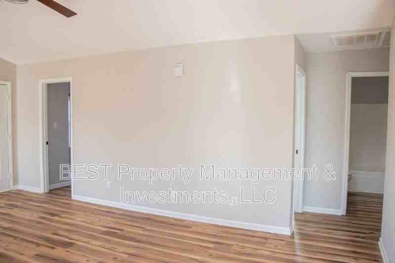 3225 Lasalle Street - Photo 6 of 36