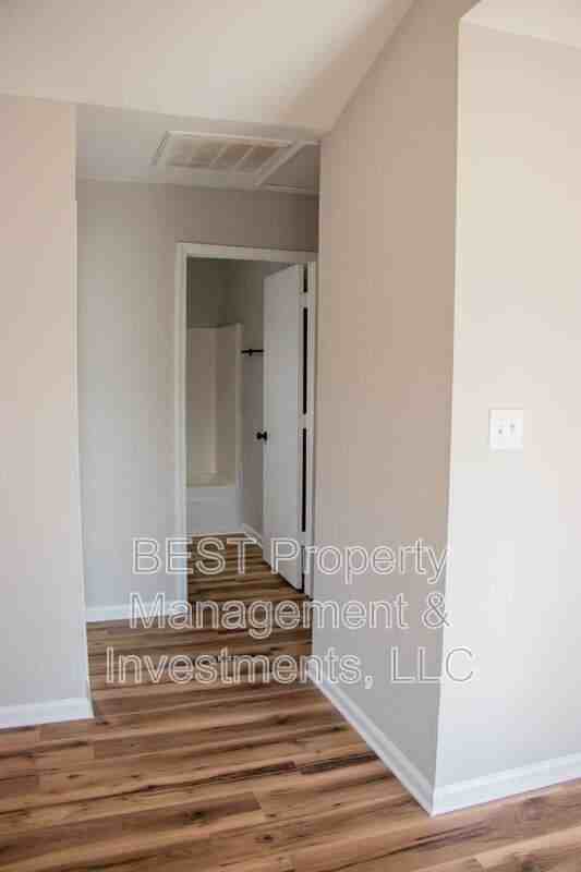 3225 Lasalle Street - Photo 7 of 36