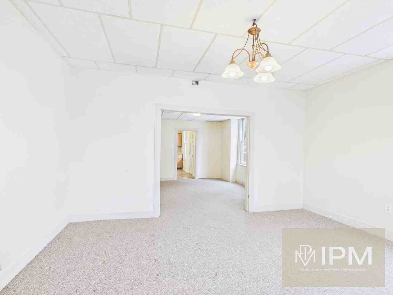 95 S Front St - Photo 3 of 21