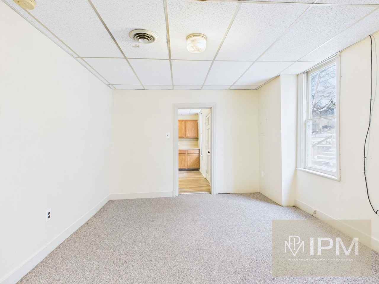 95 S Front St - Photo 4 of 21