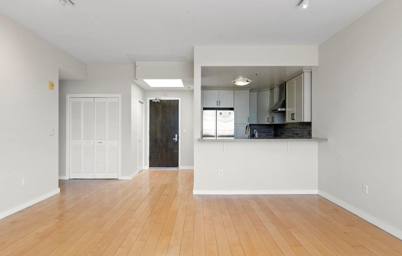 1600 Webster St - Photo 2 of 7