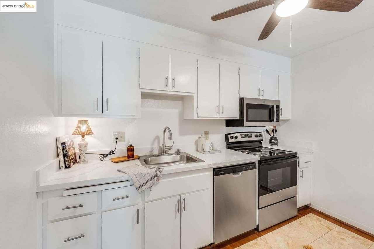 500 Vernon St - Photo 5 of 9