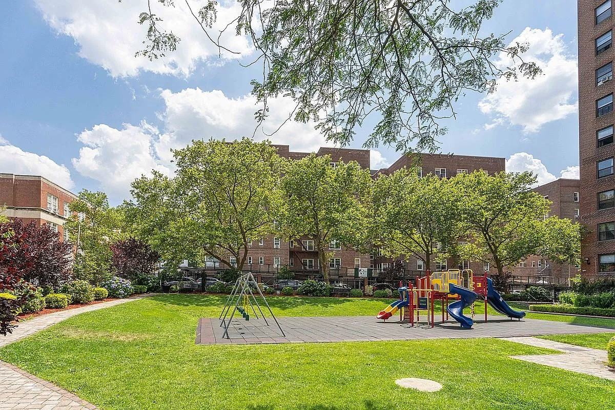 9960 63Rd Rd - Photo 7 of 10