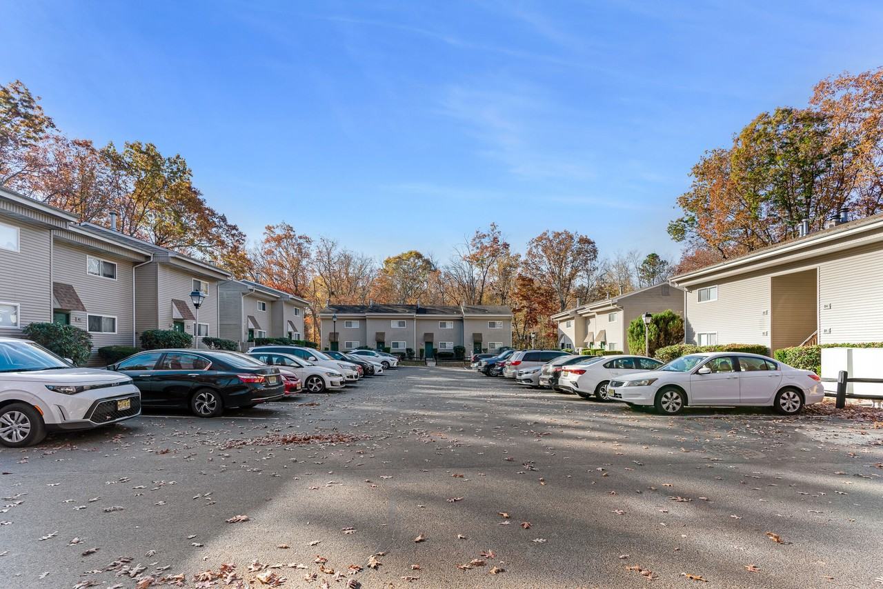 Indian Oaks Townhomes - Photo 4 of 43