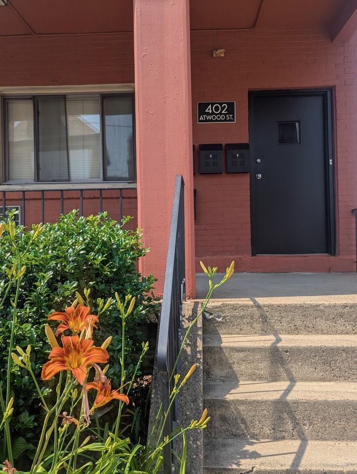 ATWOOD ST -- 164 - Photo 5 of 27