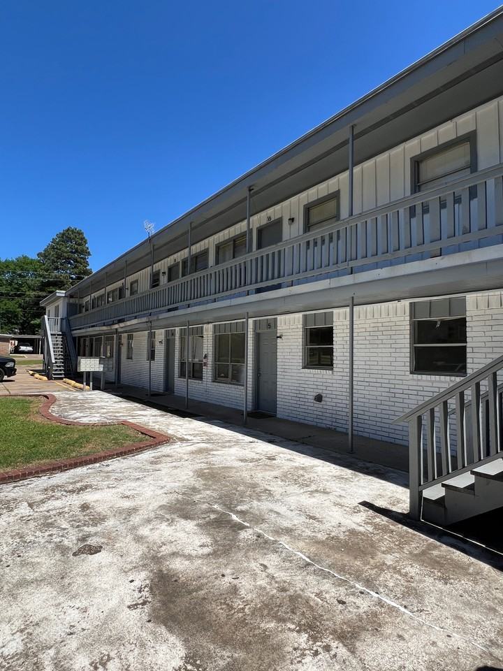 3620 Elizabeth Street - Photo 4 of 22