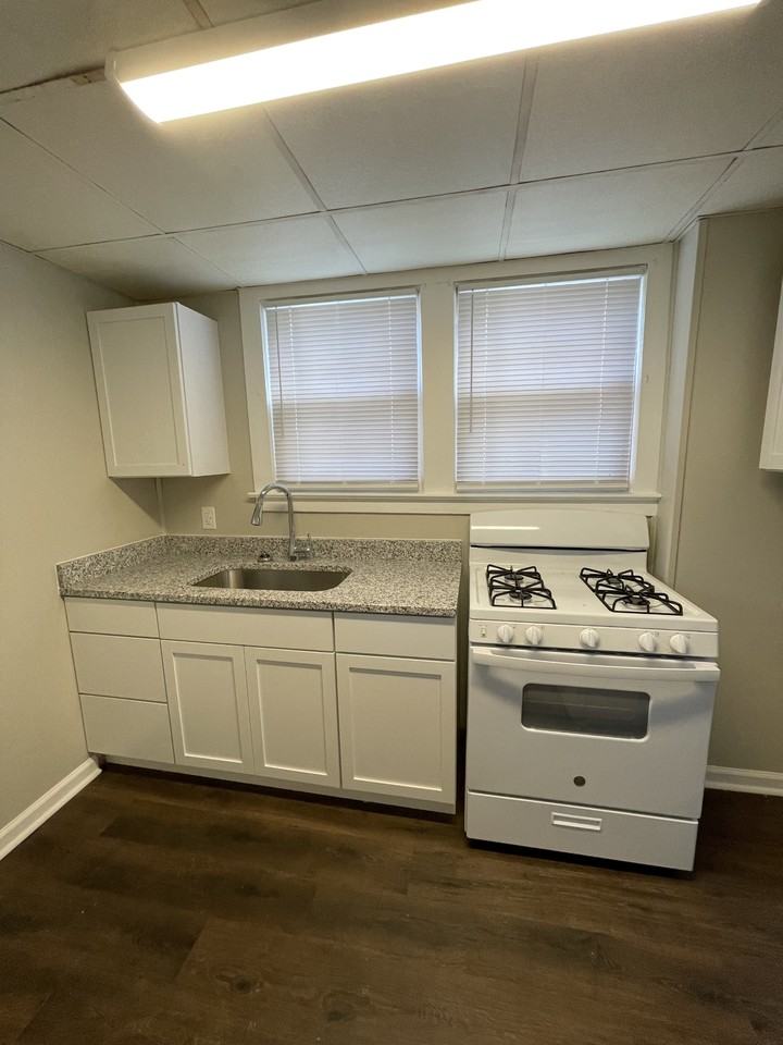 225 Broad Street- Unit A - Photo 2 of 8