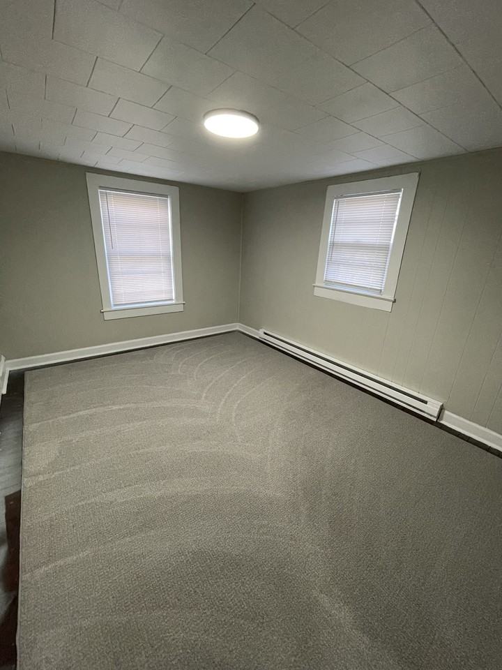 225 Broad Street- Unit B - Photo 6 of 11