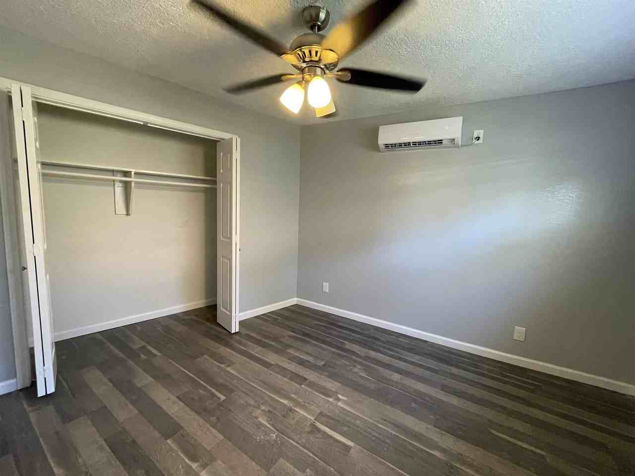 4811 Oakland Street - Photo 3 of 11