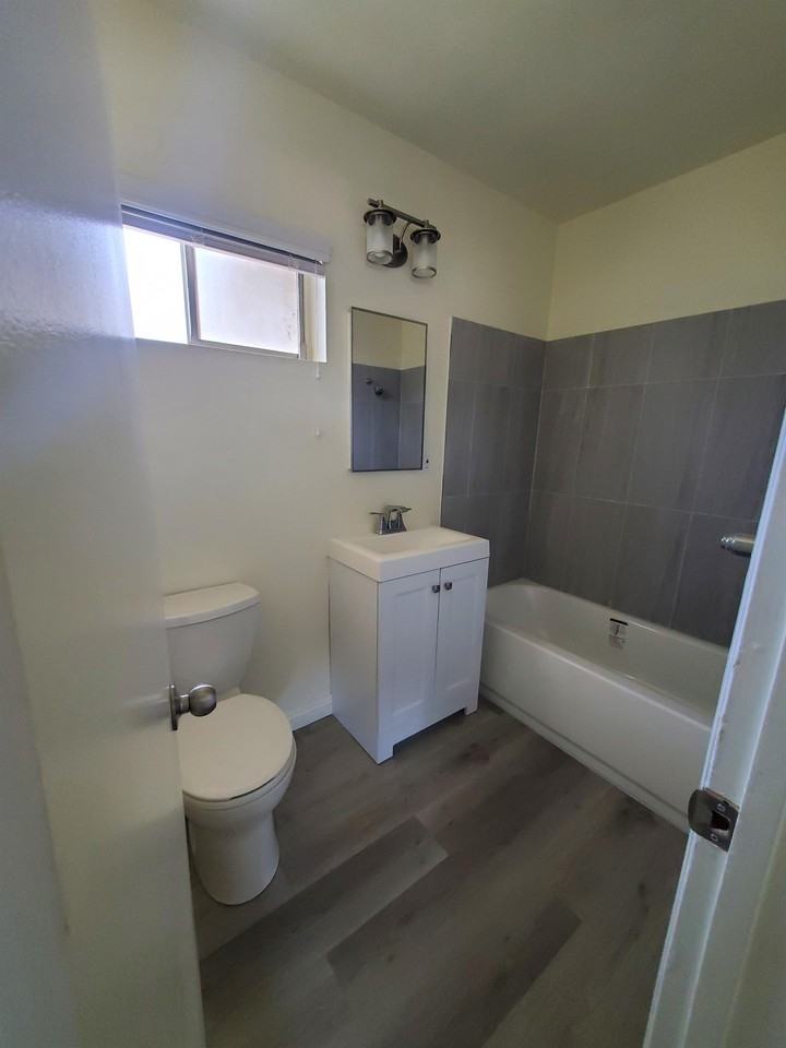 332 Standard - Photo 4 of 10