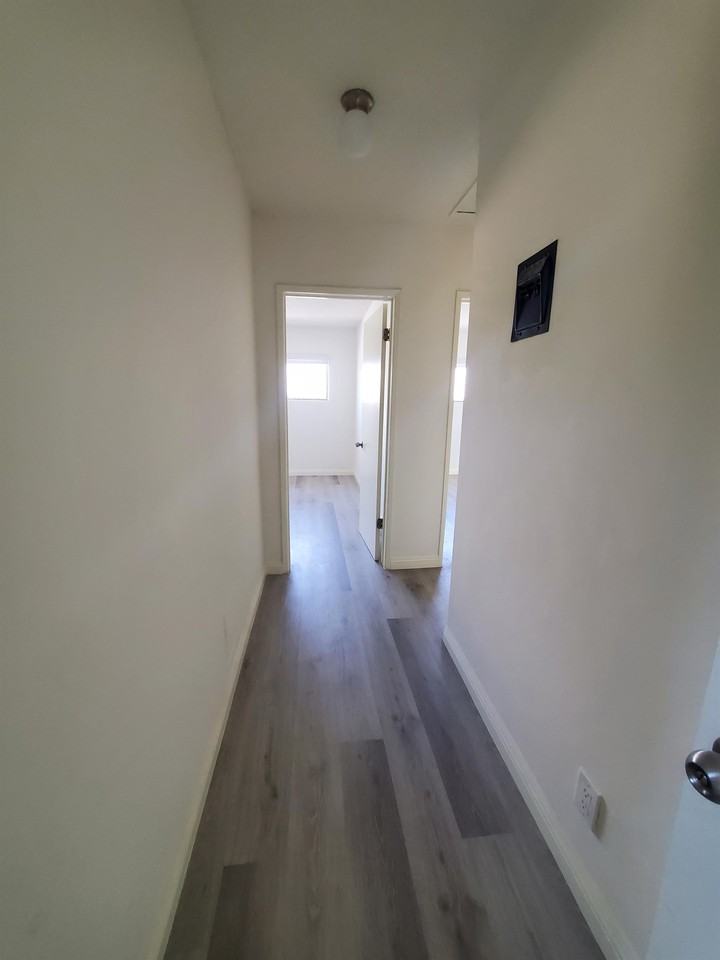 332 Standard - Photo 5 of 10